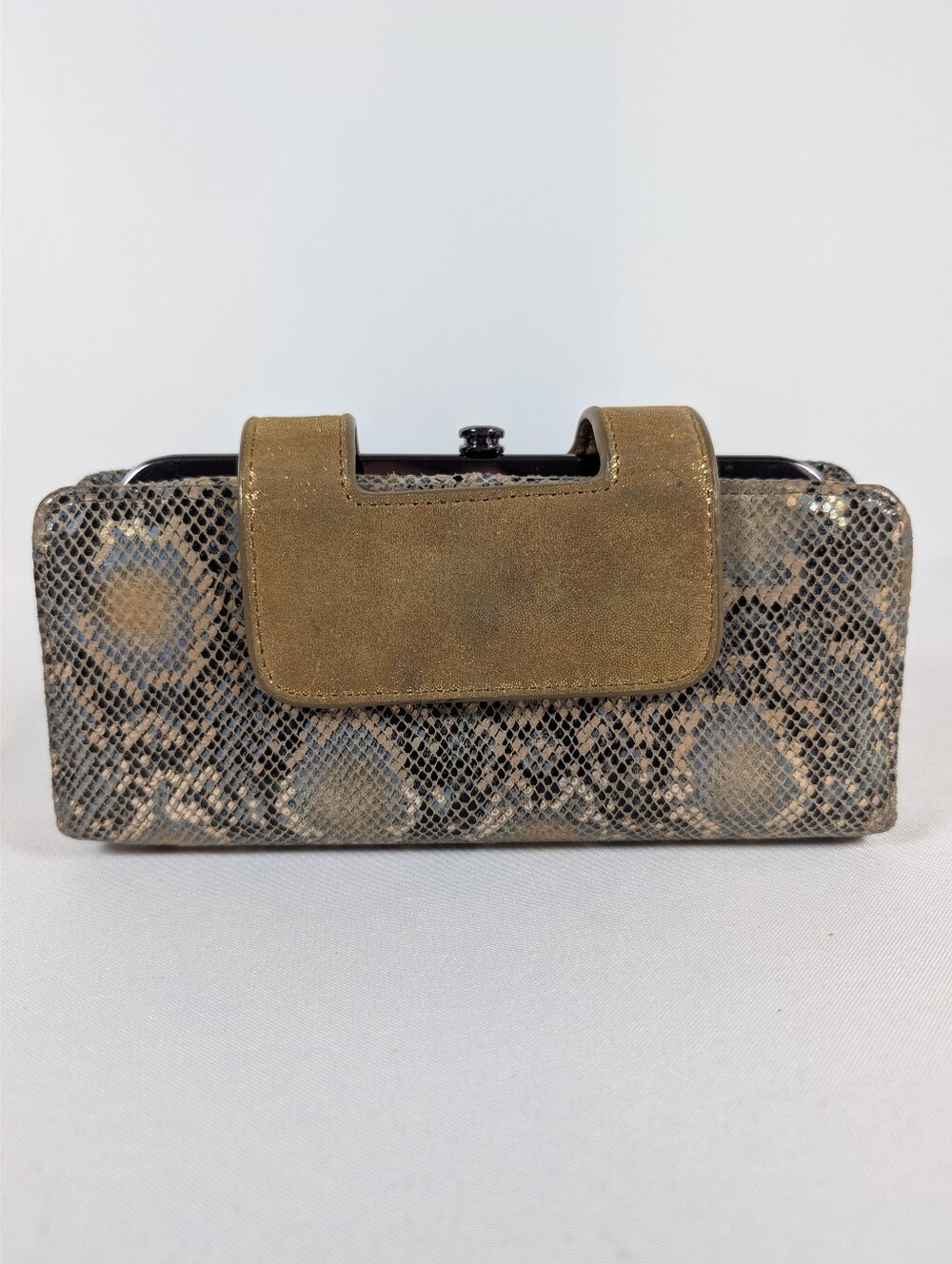 Hobo The Original, Snakeskin-Embossed Leather Kiss-Lock Wristlet Clutch - Picture 3 of 9